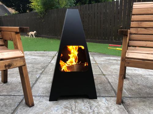 Fire Pits & BBQs
